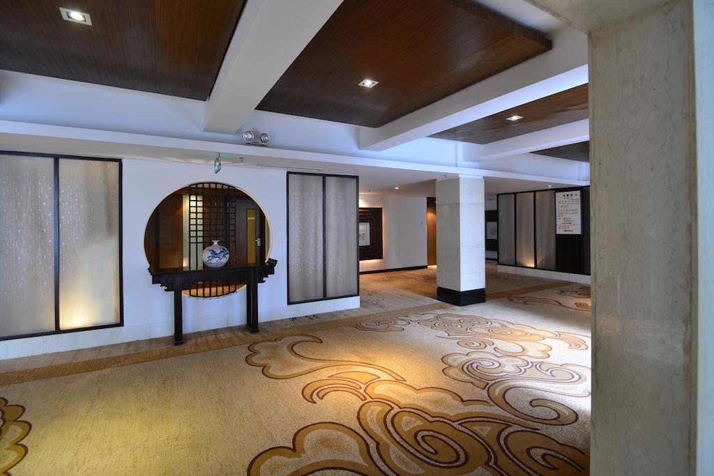 Baodao Exhibition Center Hotel Wuyishan  Esterno foto