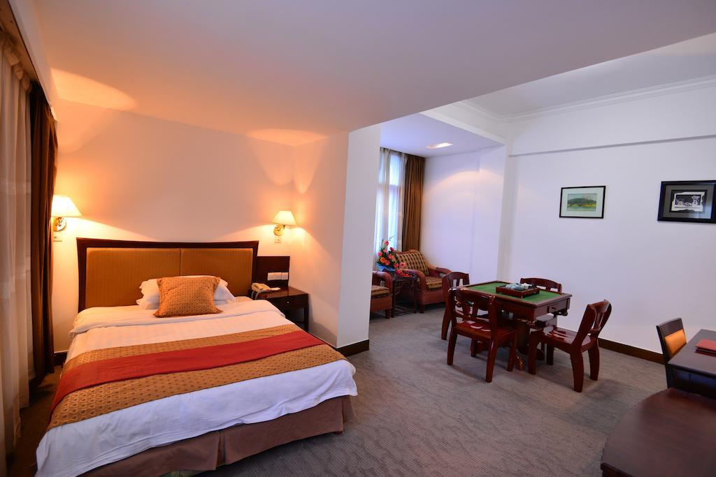 Baodao Exhibition Center Hotel Wuyishan  Camera foto