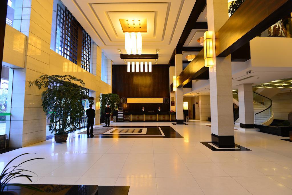Baodao Exhibition Center Hotel Wuyishan  Esterno foto