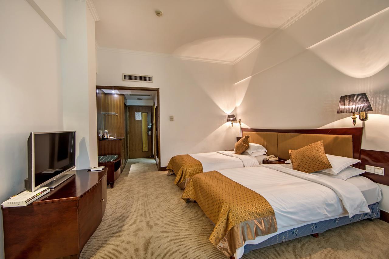 Baodao Exhibition Center Hotel Wuyishan  Esterno foto
